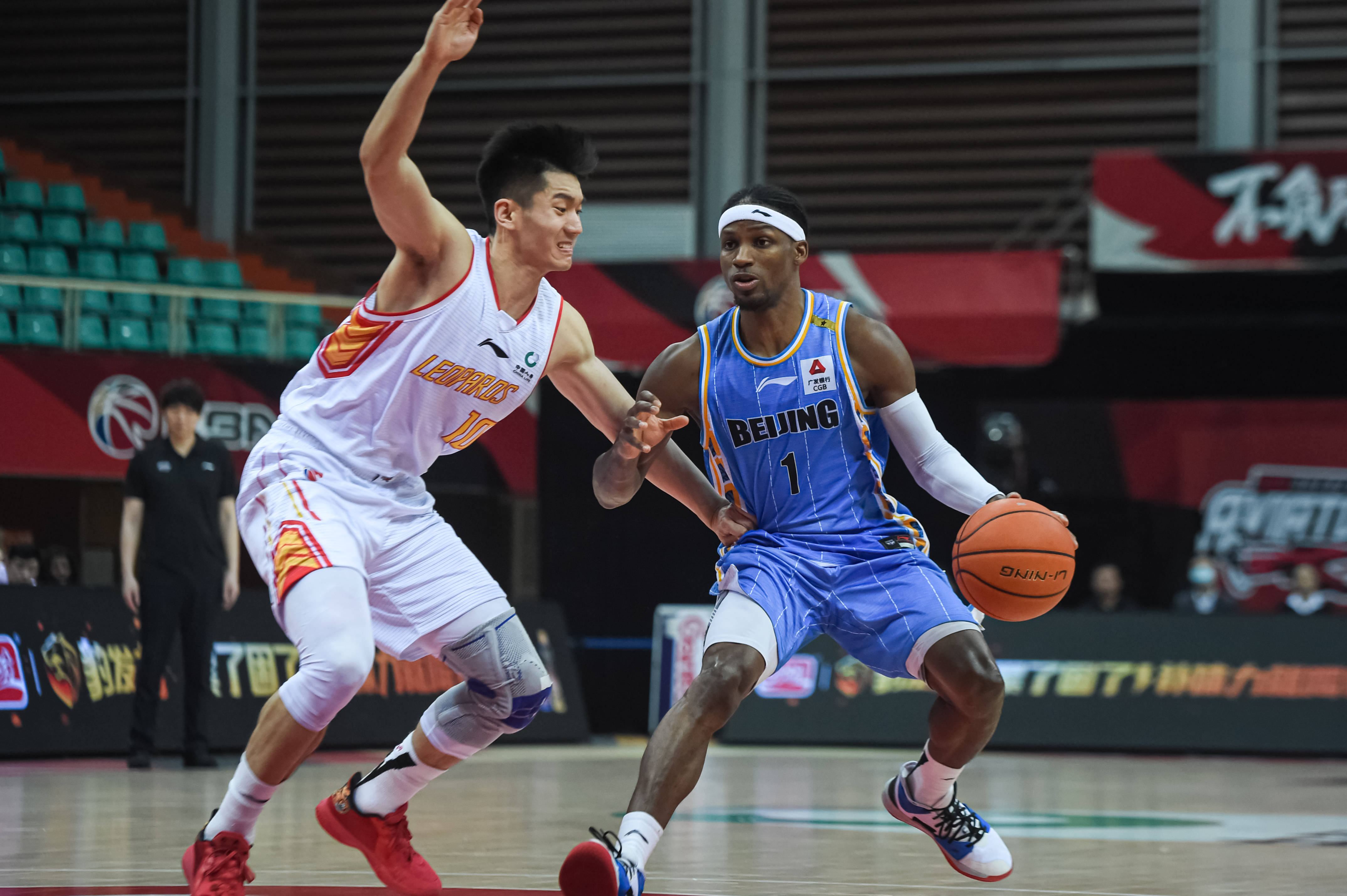 个维度打开 个维度打开