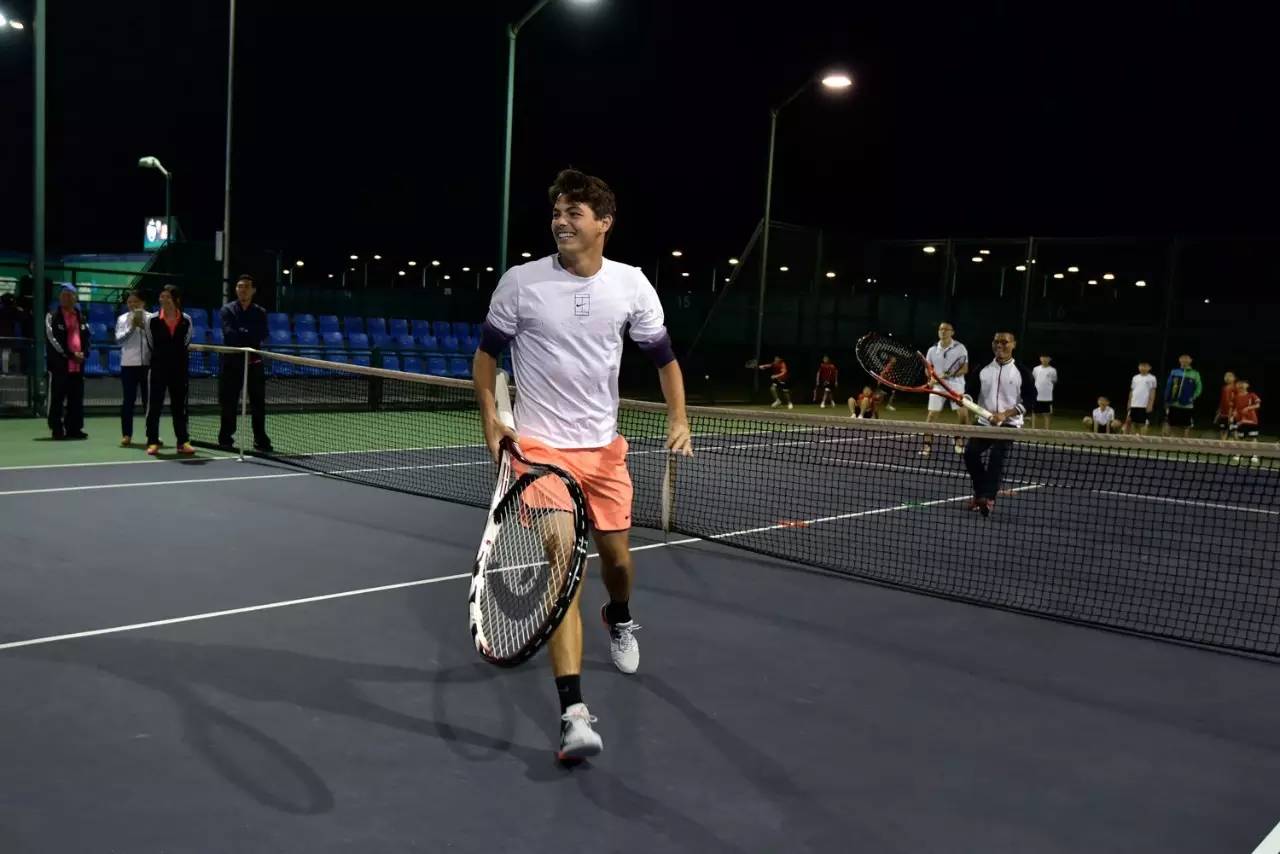 的都市中 的都市中