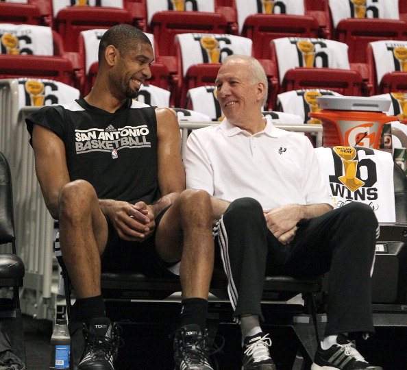 星的首个皇 星的首个皇