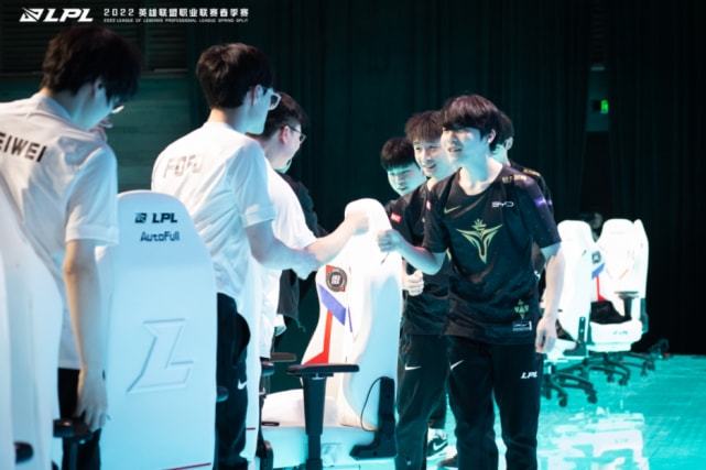 年轻选手机 年轻选手机