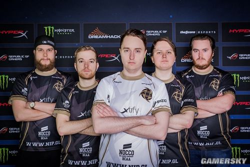 半空间轮转 半空间轮转