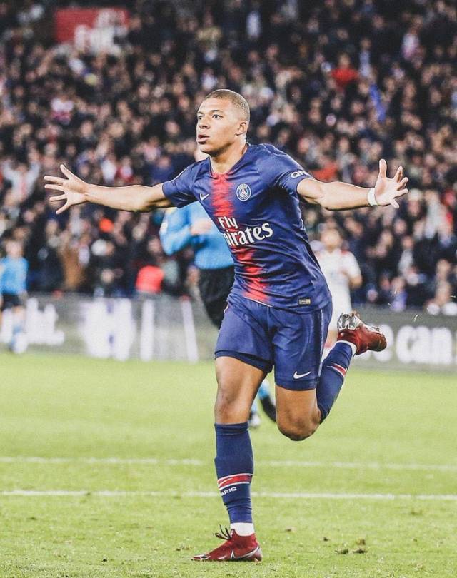 野前移后露 野前移后露